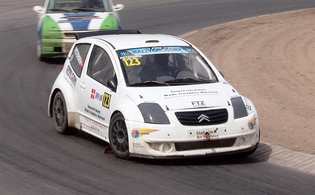 Specielt en forbedring af starterne har bragt JP RACING med helt frem i DM for SUPER 1600
